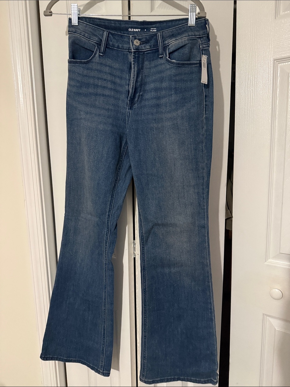 Old Navy Women's Flare Jeans in Medium Blue Wash